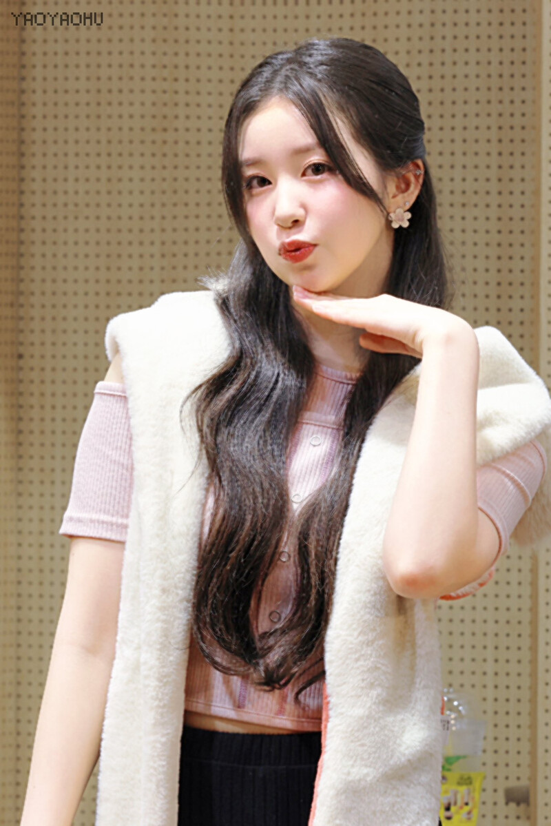 241012 WOOAH SORA at fansign event documents 1