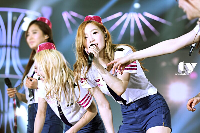130309-10 Girls' Generation Taeyeon at Girls & Peace Concert in Hiroshima documents 4