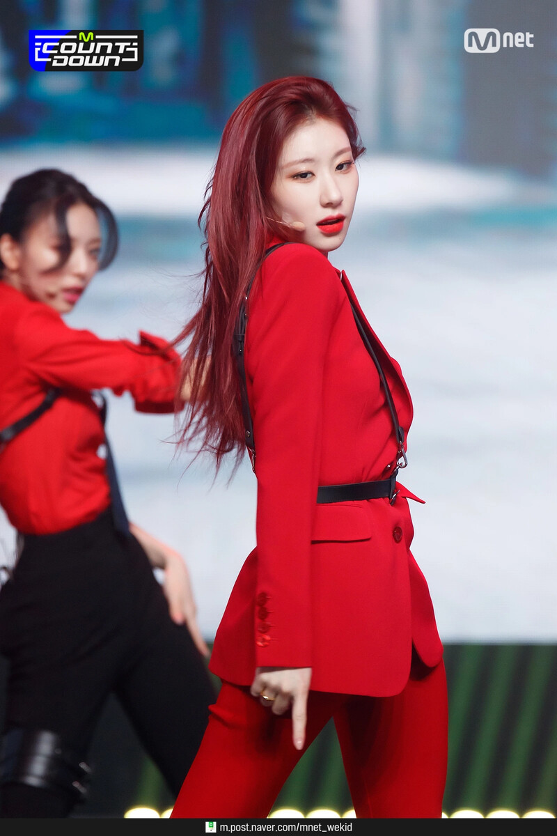 210513 ITZY 'Mafia in the morning' at M Countdown documents 10