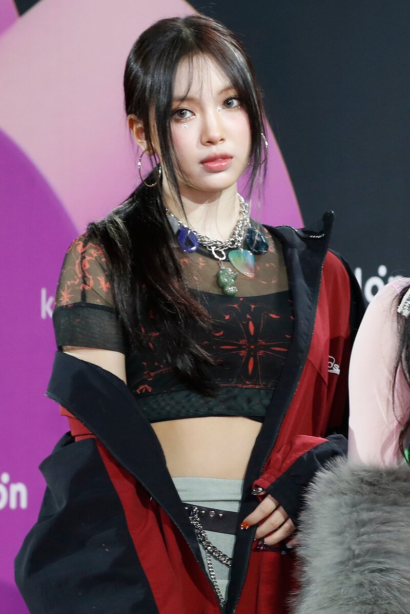 231202 New Jeans Hyein - Melon Music Awards 2023 documents 1