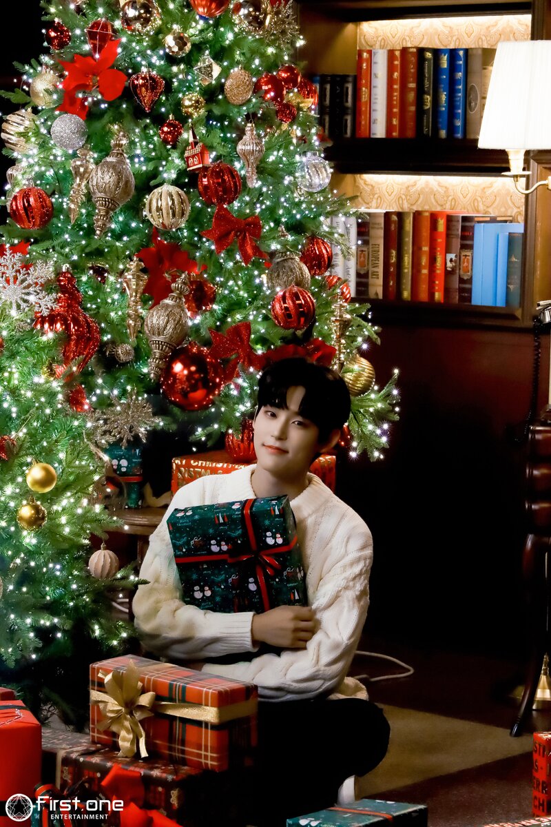 231228 FirstOne Entertainment Naver Post - 'Back to Christmas' MV Behind documents 8