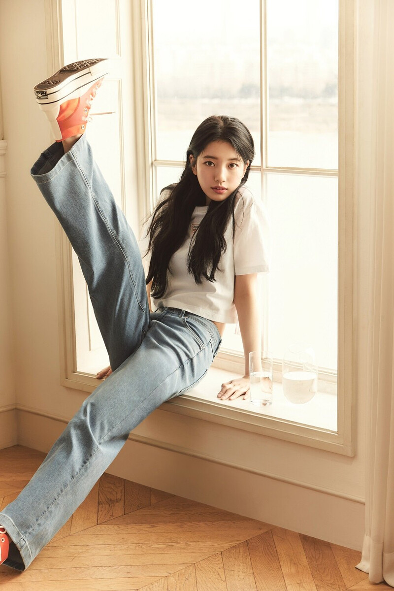 Bae Suzy for GUESS 2022 Summer Collection "Sweet Summer Days" documents 16