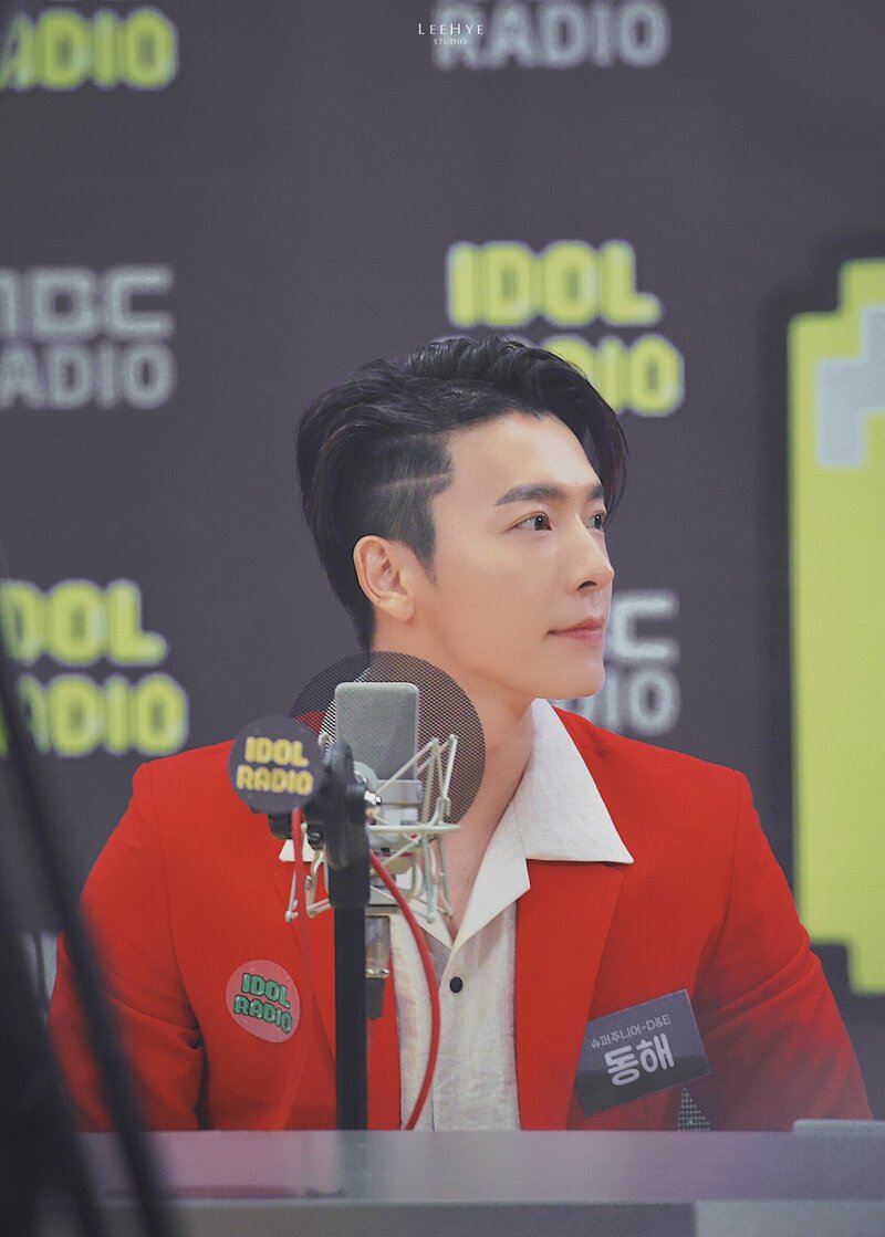 190419 Super Junior D&E Donghae at Idol Radio documents 4