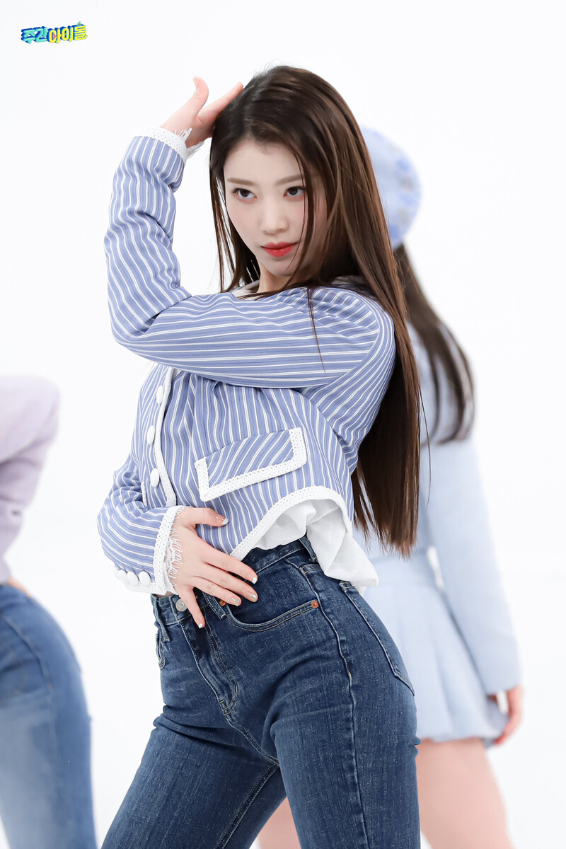 220201 MBC Naver Post - Kep1er at Weekly Idol documents 17