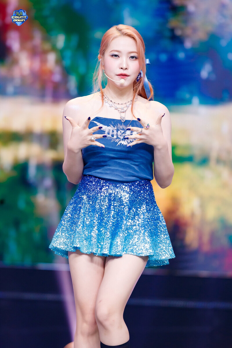 240704 RED VELVET Yeri - 'Cosmic' at M Countdown documents 3