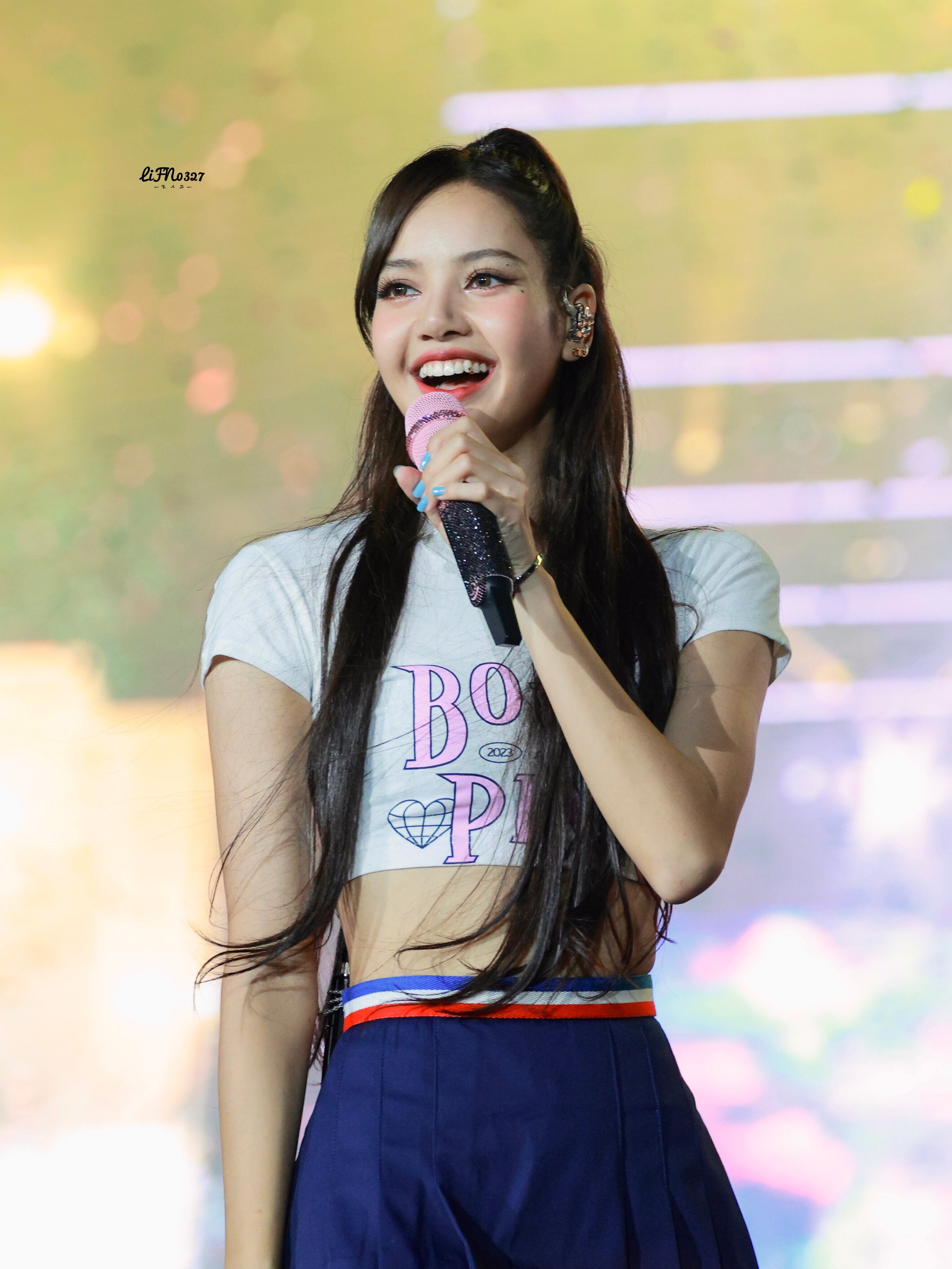 230818 BLACKPINK Lisa - 'BORN PINK' Concert in Paradise | kpopping