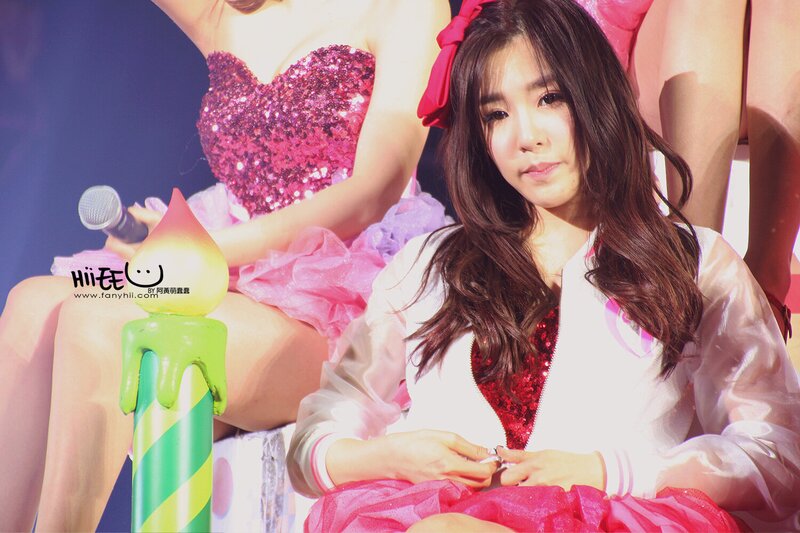 140215 Girls' Generation Tiffany at Girls & Peace World Tour in Macau documents 5