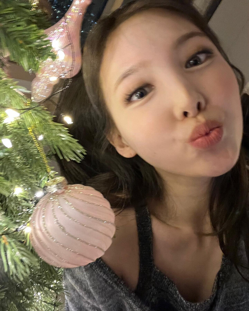 211221 TWICE Instagram Update - Nayeon documents 1