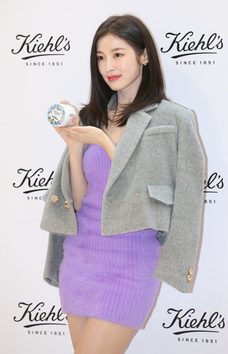 230106 OH MY GIRL Arin - Kiehl's Pop-up Store Event documents 4