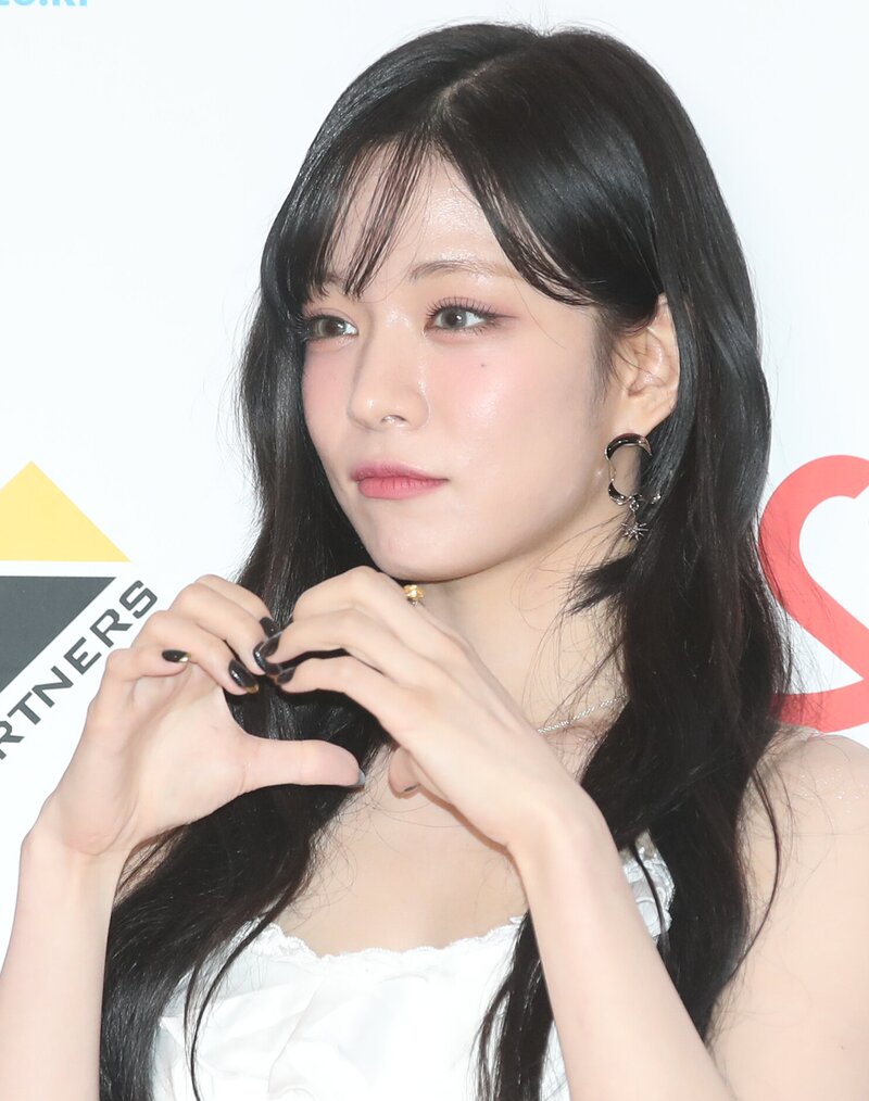 230810 fromis_9 Chaeyoung at  2023 K Global Heart Dream Awards documents 1