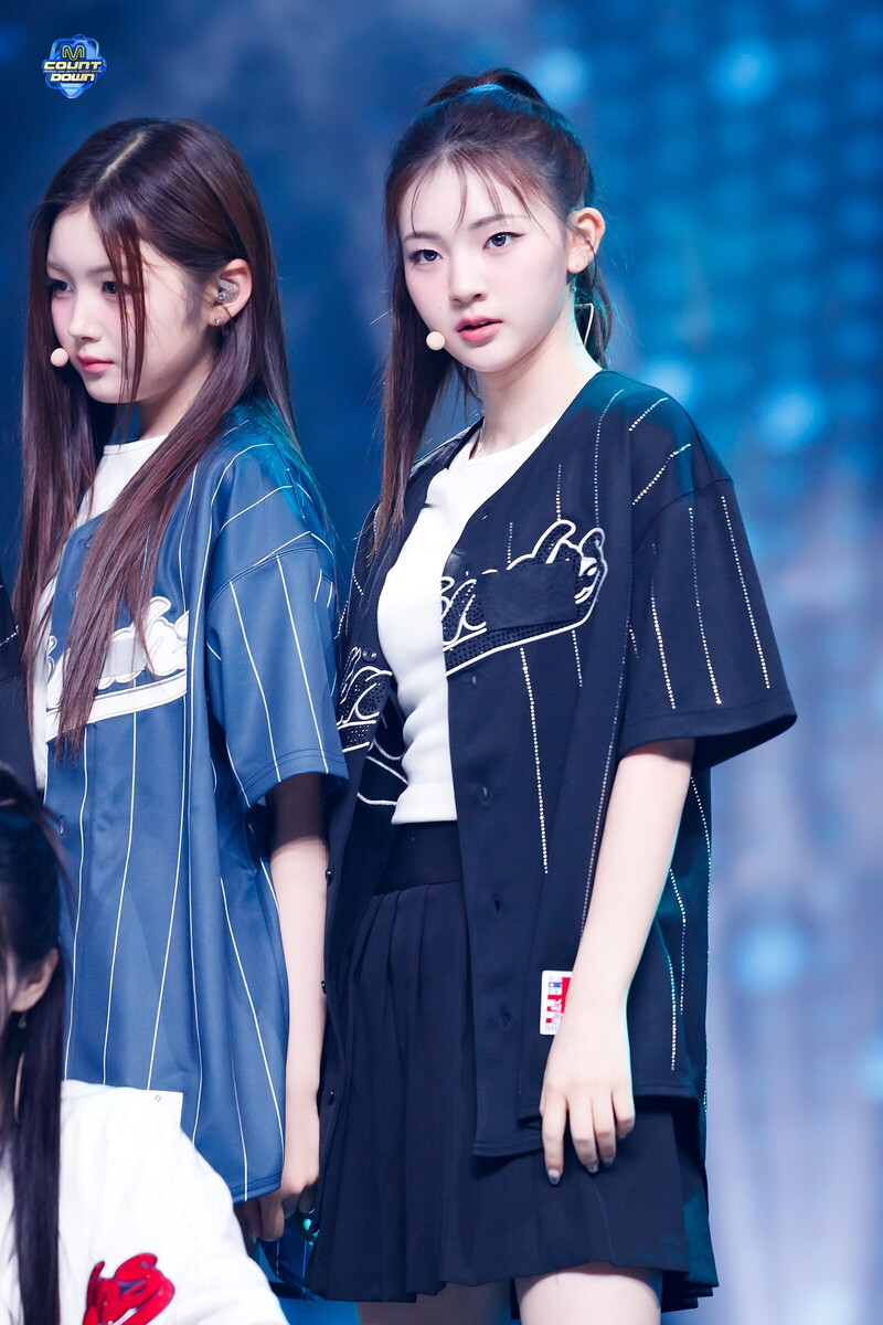 240523 tripleS Yeonji - 'Girls Never Die' at M COUNTDOWN documents 3