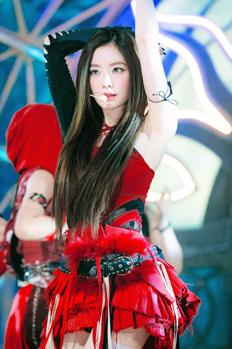 240630 Red Velvet Irene - 'Cosmic' at Inkigayo documents 5