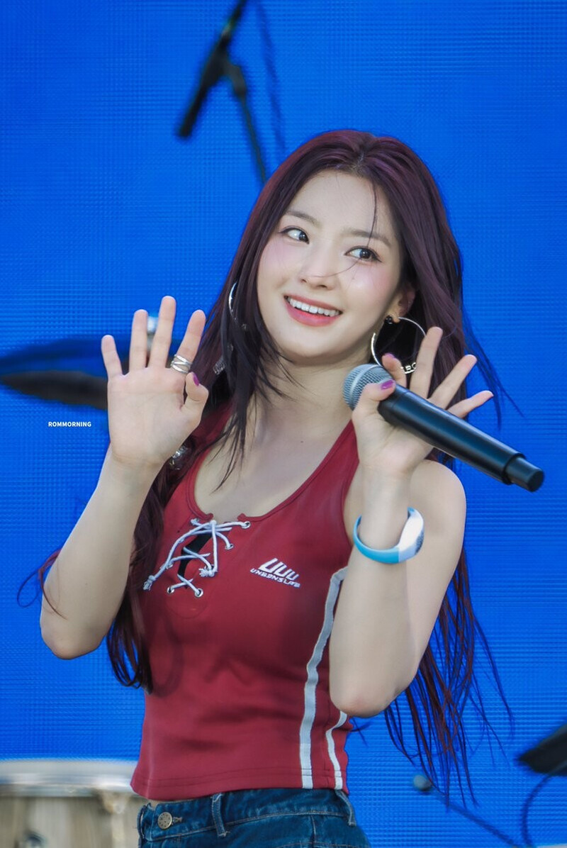 240929 fromis_9 Saerom - MomoCon in Seoul documents 1