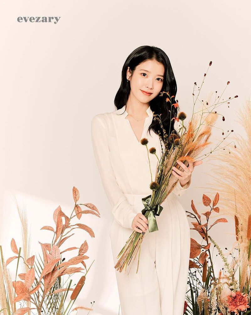 IU for Everzary F/W Collection documents 3