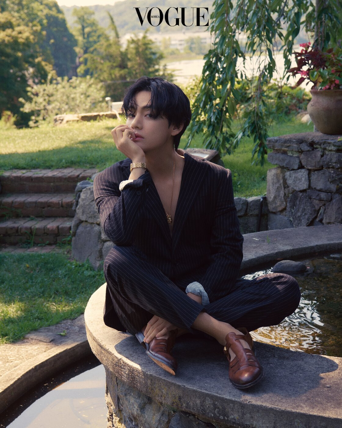 BTS V for VOGUE Korea x CARTIER RALPH LAUREN October Issue 2022