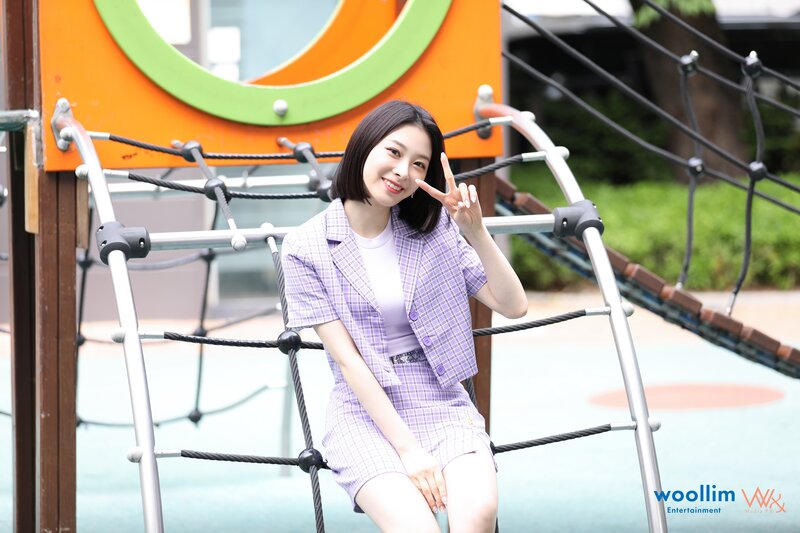 210531 WN Naver Post - Rocket Punch Interview Photos Behind documents 7