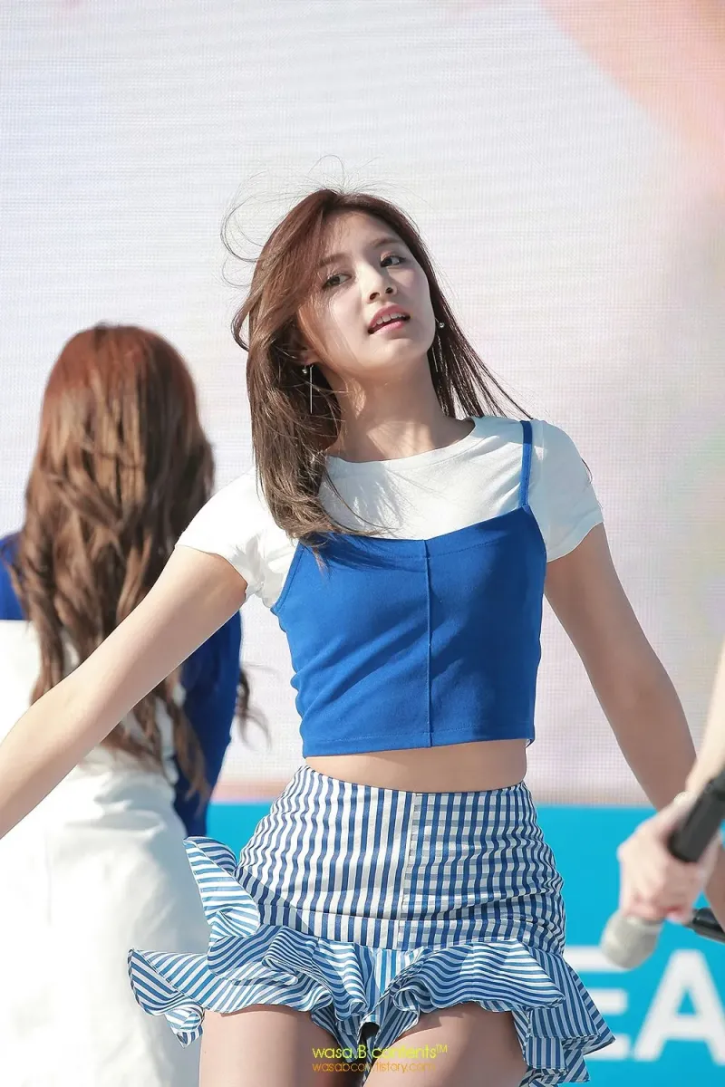 Tzuyu387.jpg