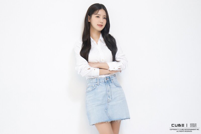 211015 Cube Naver Post - (G)I-DLE Miyeon 2021 Profile Photoshoot documents 14