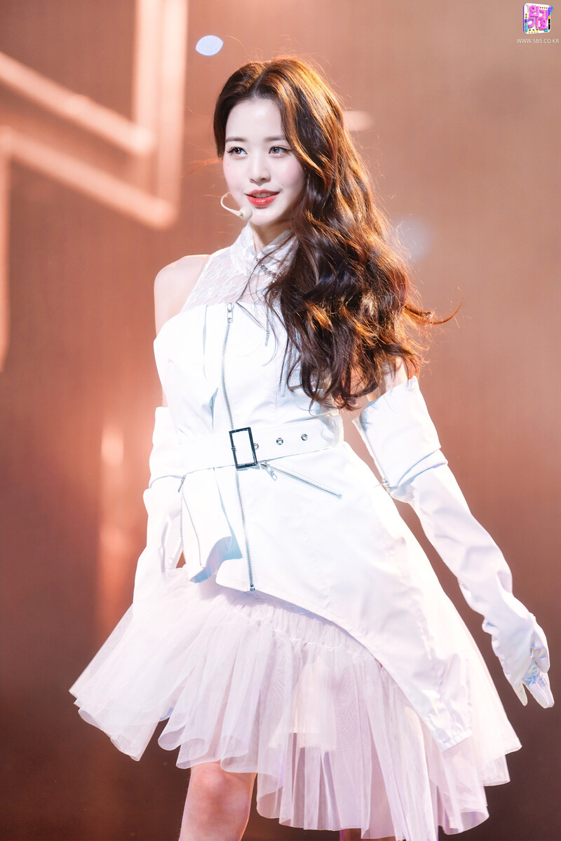 211212 IVE Wonyoung - "ELEVEN" at Inkigayo documents 3