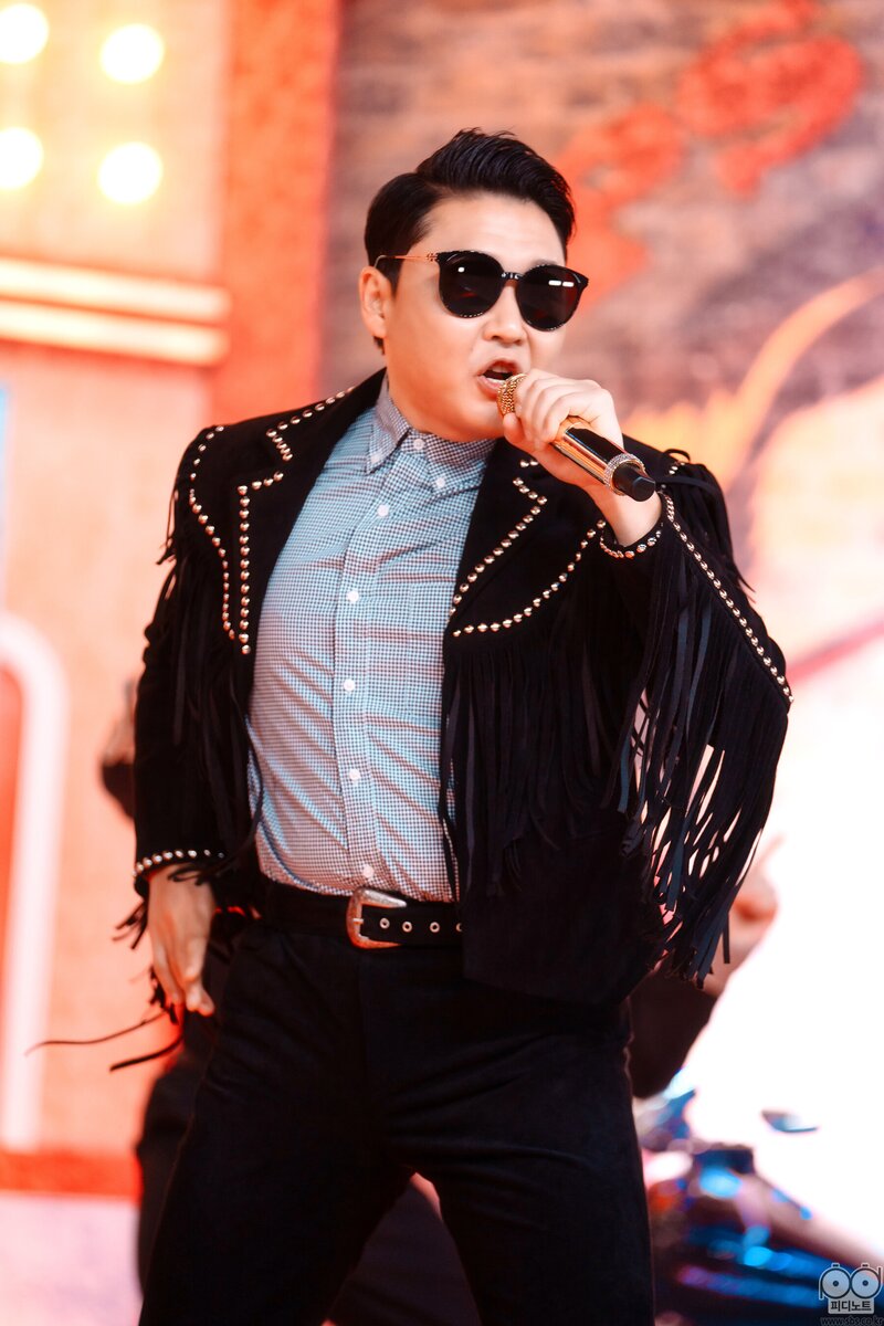 220501 PSY- 'THAT THAT' at INKIGAYO documents 4