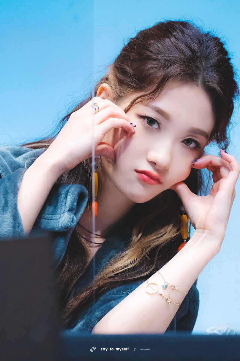 210523 fromis_9 Seoyeon documents 3