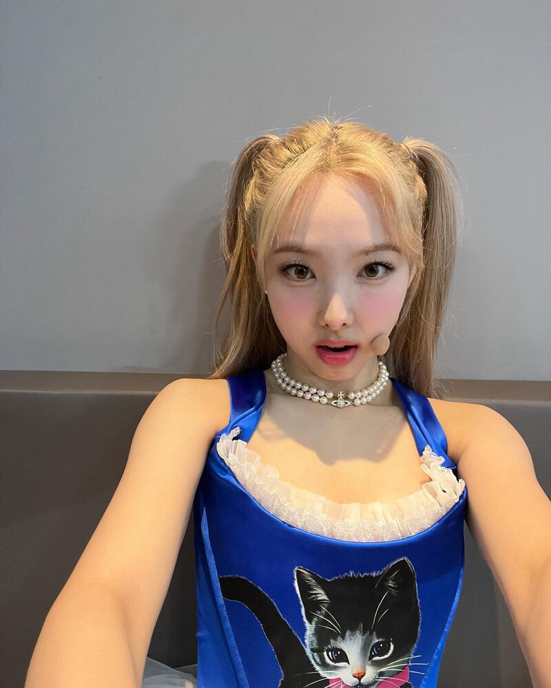 220702 TWICE Nayeon Instagram Update documents 2