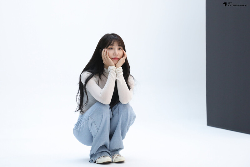 230920 IST Naver post - EUNJI Profile shoot behind the scenes documents 3