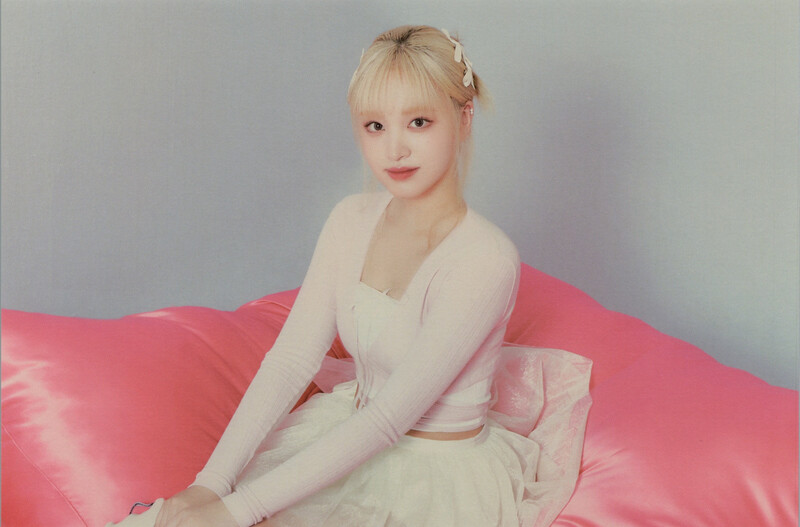 IVE - 2024 Season’s Greetings ‘A Fairy's Wish’ (Scans) documents 8