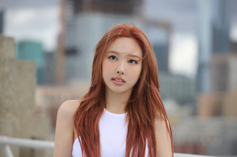 NAYEON 'ABCD' MV - Behind the Scenes documents 13