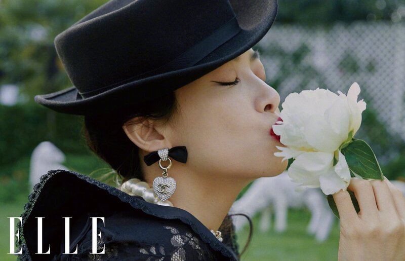 f(x)'s Victoria Song Qian for Elle June 2020 issue documents 9