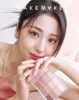 Yunjin for WAKEMAKE - Soft Blurring Eye Palette & Water Blurring Fixing Tint