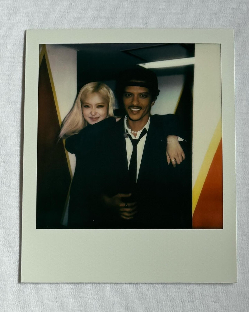 241124 - ROSÉ Instagram Update with Bruno Mars documents 9