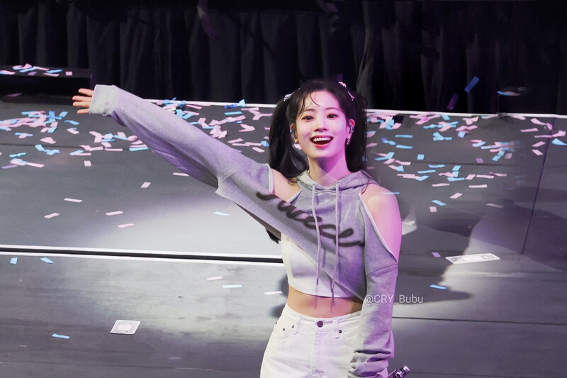 230506 TWICE Dahyun - ‘READY TO BE’ World Tour in Melbourne Day 1 documents 3