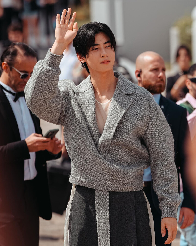 230623 Cha Eunwoo at DIOR men's summer 24 Paris Fashion Week show documents 14