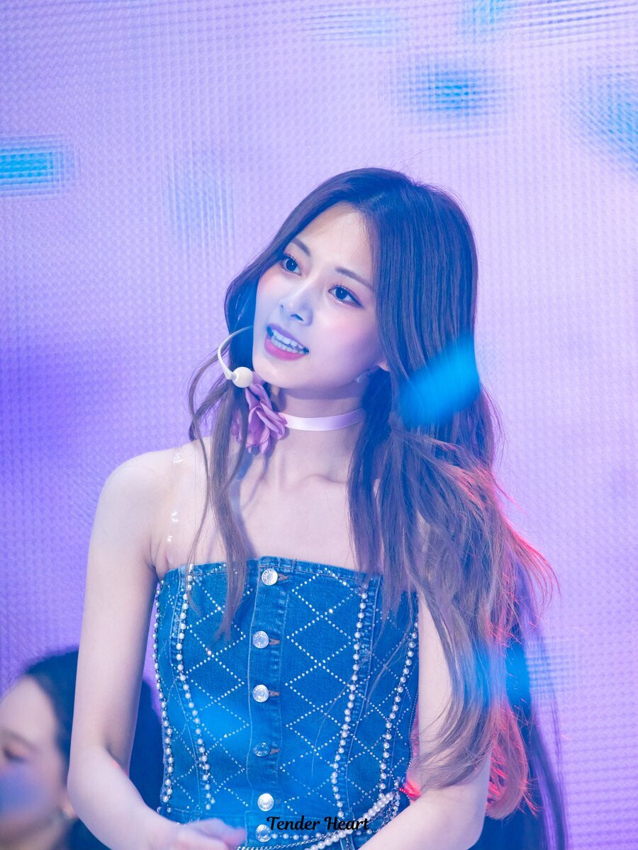 230416 TWICE Tzuyu - ‘READY TO BE’ World Tour in Seoul Day 2 | kpopping