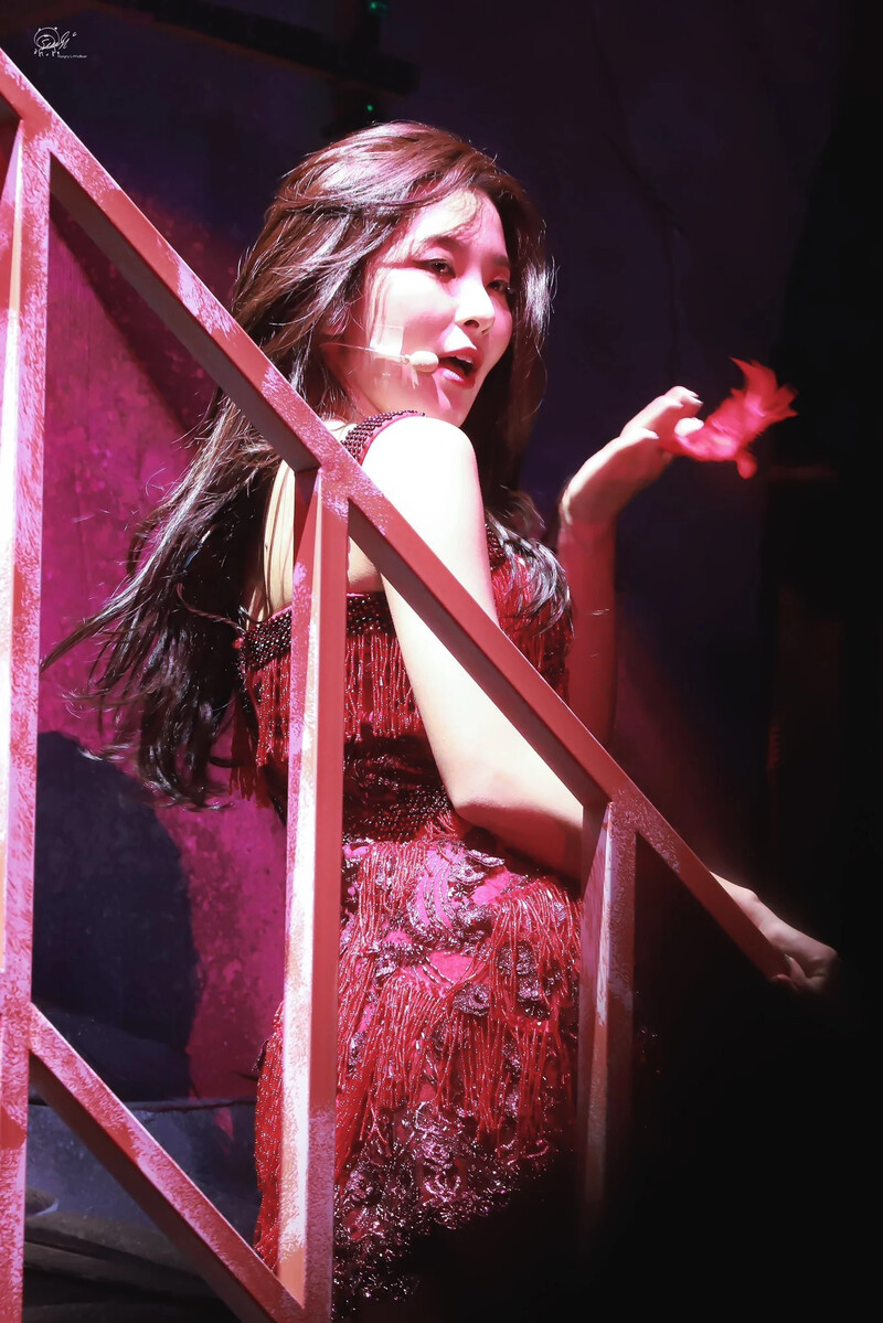 191123-24 La Rouge Day 1 & 2 - Red Velvet Seulgi documents 3