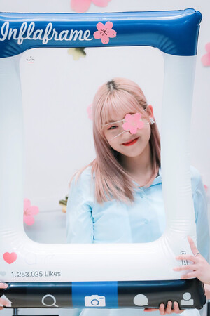 180415 Weki Meki Lua at Bundang 'Lucky' Fansign