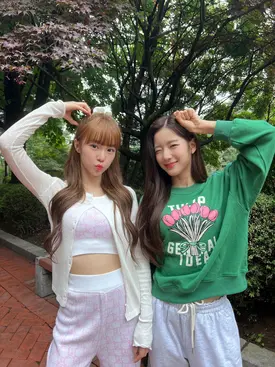 220819 WOOAH sns update with NANA & WOOYEON - Mimicus drama behind