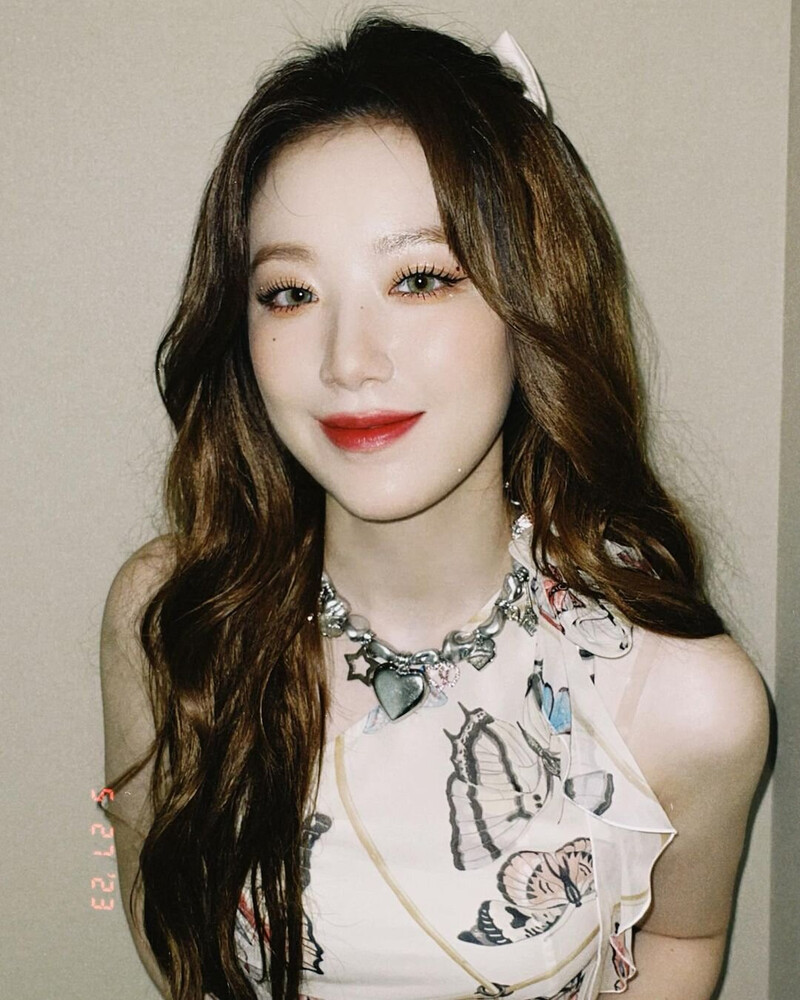 230621 - (G)I-DLE Shuhua Instagram Update documents 4