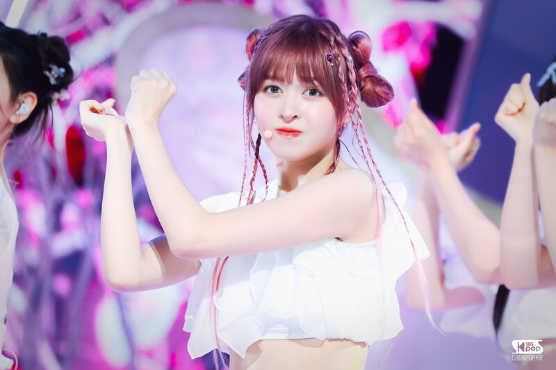 230716 NMIXX Lily - 'Party O'Clock' at Inkigayo documents 3