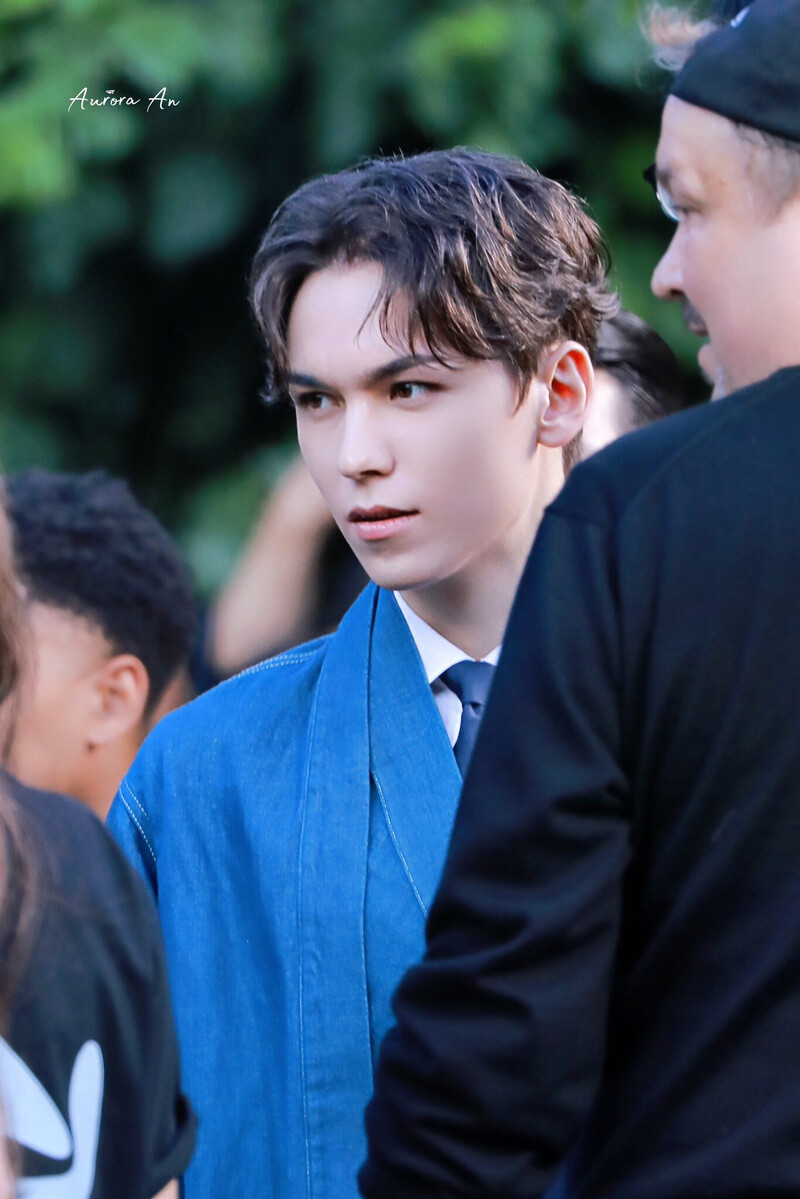 240620 SEVENTEEN Vernon - Paris Fashion Week KENZO documents 11