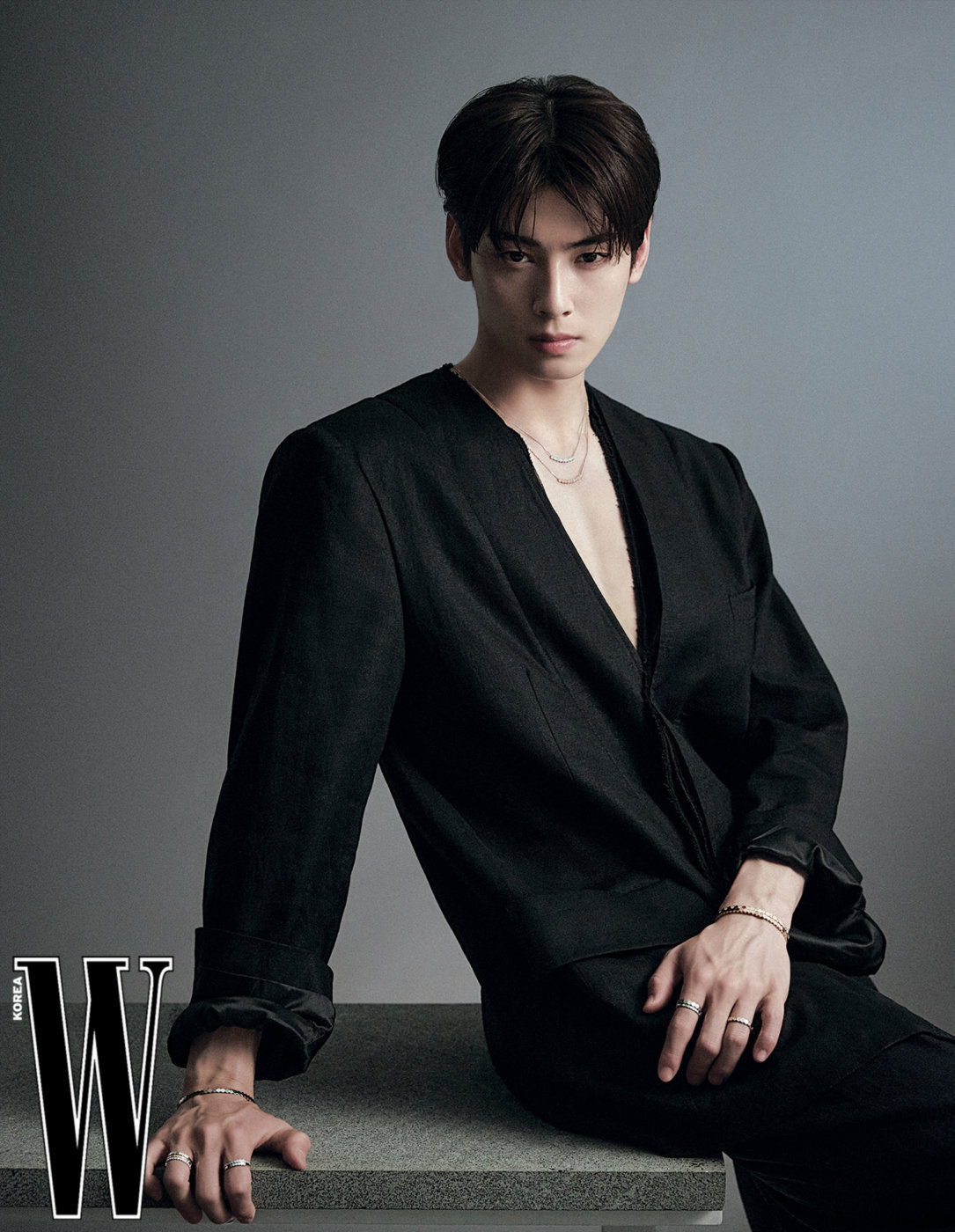 ASTRO's Cha Eunwoo Gains Attention For Looking Unreal At Recent Chaumet  Event - Koreaboo
