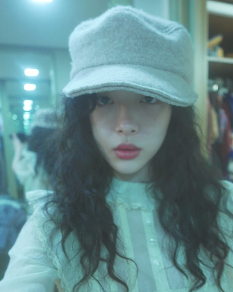 180210 Sulli Instagram Update documents 1