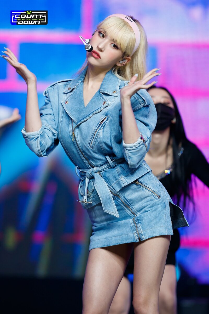 211111 SOMI - 'XOXO' at M Countdown documents 13