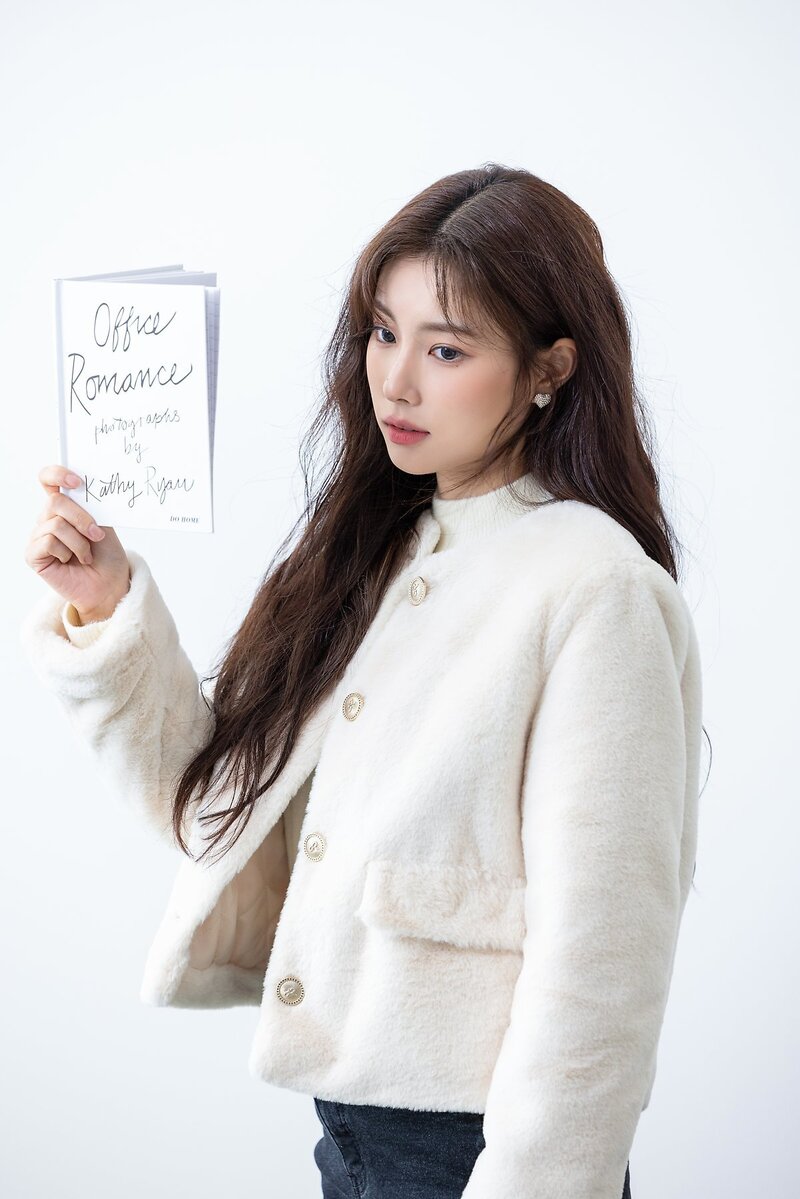 KANG HYEWON - Roem F/W Behind the Scenes documents 17