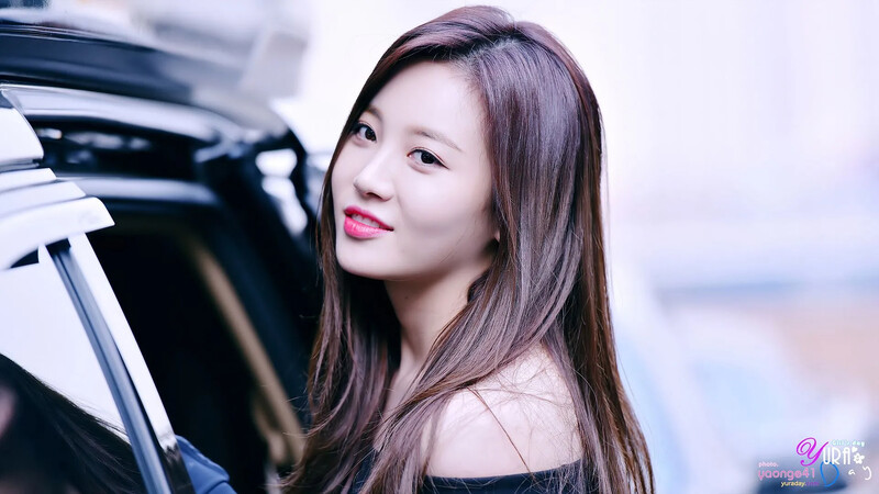 Yura100.jpg