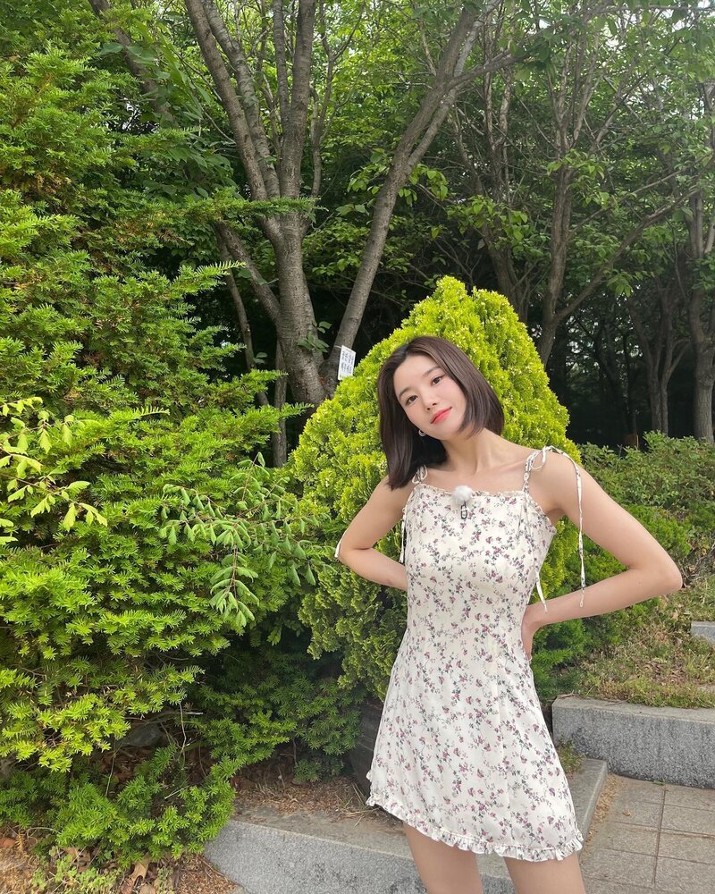 220702 Kwon Eunbi Instagram Update | kpopping