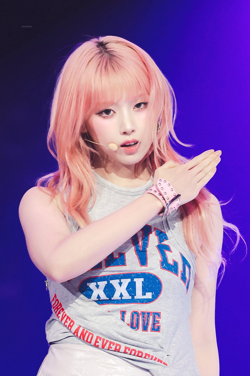 240602 NMIXX Jiwoo - K-Wave Concert Inkigayo documents 1