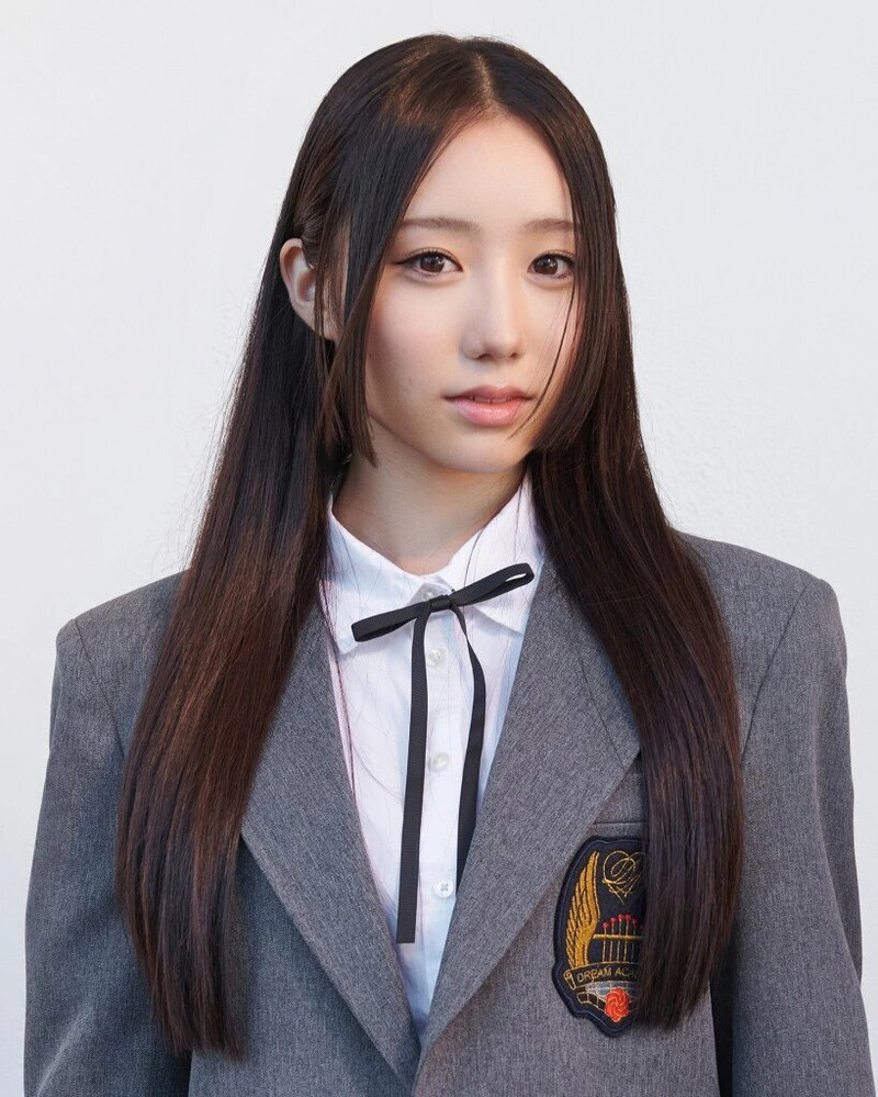 Mei The Debut Dream Academy Profile photos documents 1