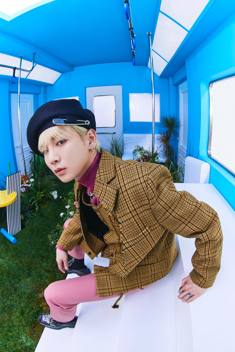 SHINee "SMCU Express" Concept Teaser Images documents 5